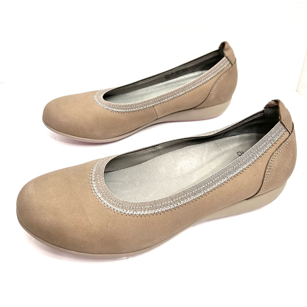 Dansko Kristen Nubuck Leather Women Ballet Flat Round Comfort Toe Slip On Shoes